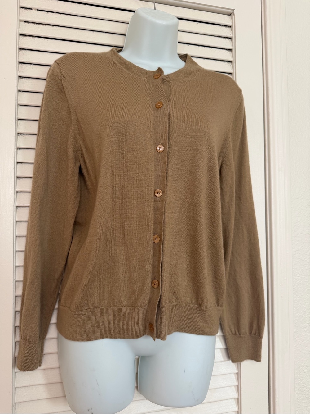 Burberry Uniform Extra Fine Merino Wool Cardigan Camel Beige Size L Luxury Knit - Picture 3 of 7